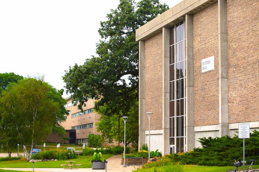 Image of the outside of Heide Hall