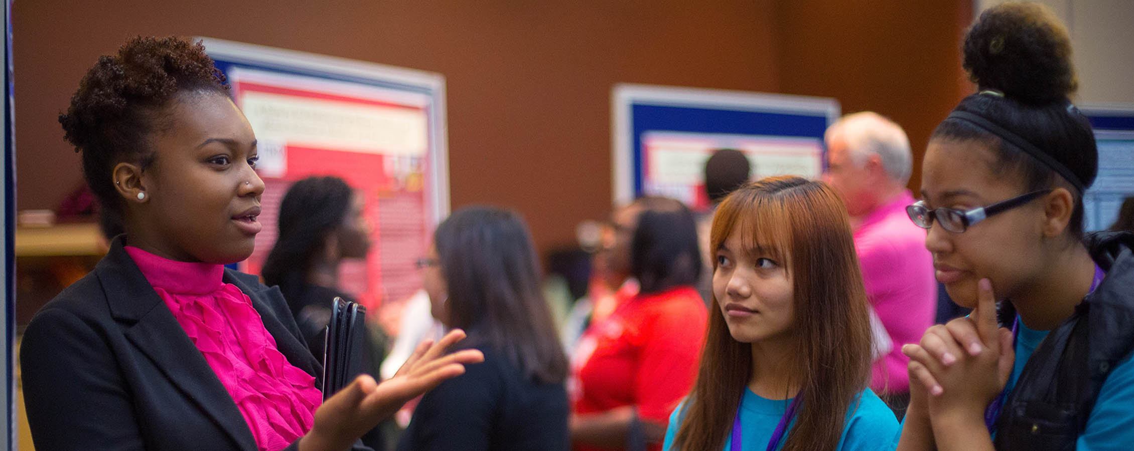 Student explaining their Psychology research