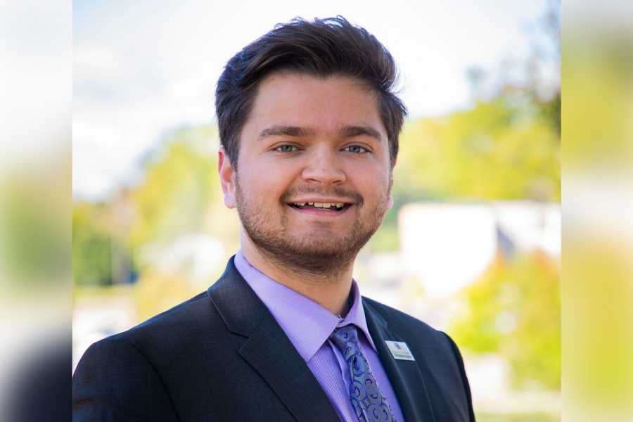 Portrait photo of Davin Stavroplos.