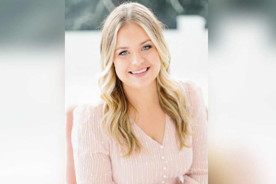 Photo headshot of Robyn Mcinnis.